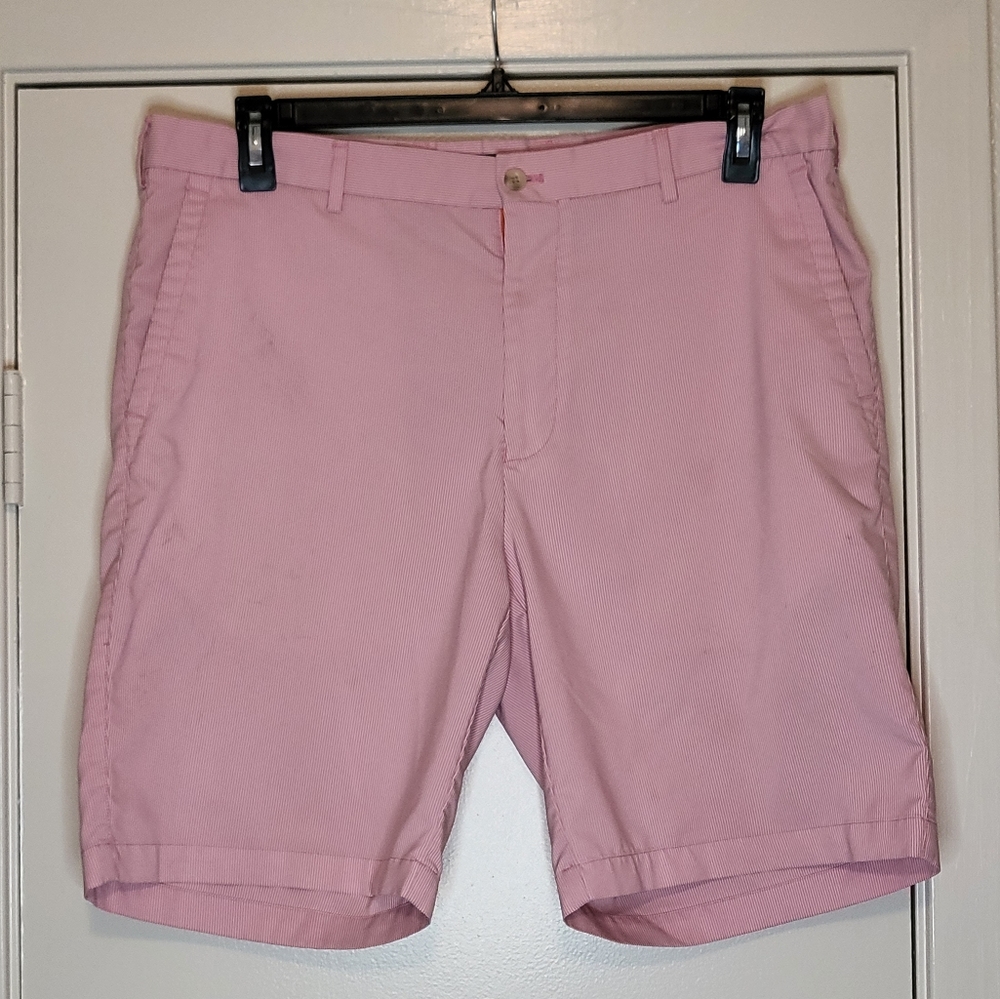 ⛳️ Peter Millar dri fit 9" shorts size 38